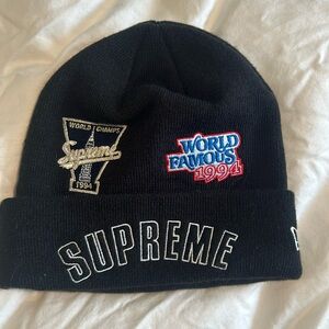 Supreme world famouse beanie